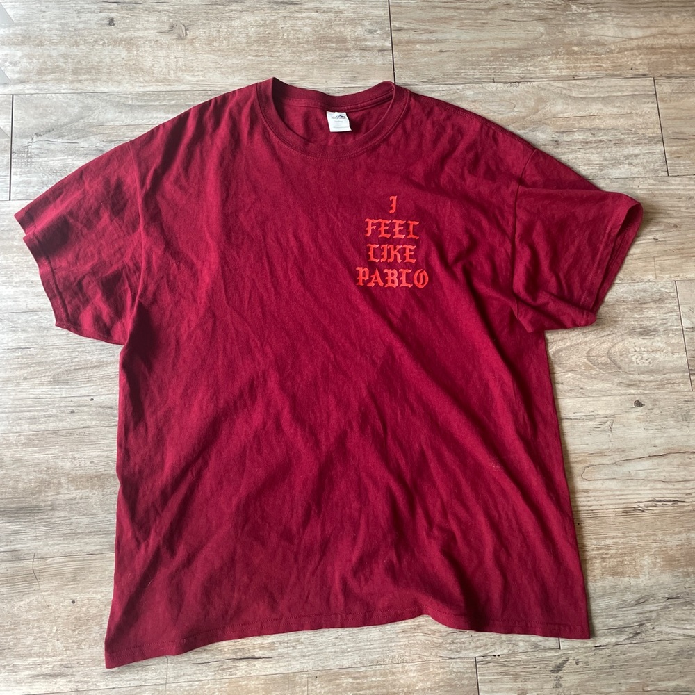 Red Gildan I feel like Pablo shirt 
Size: XL